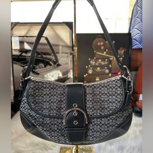 Vintage Coach SoHo Signature handbag Black